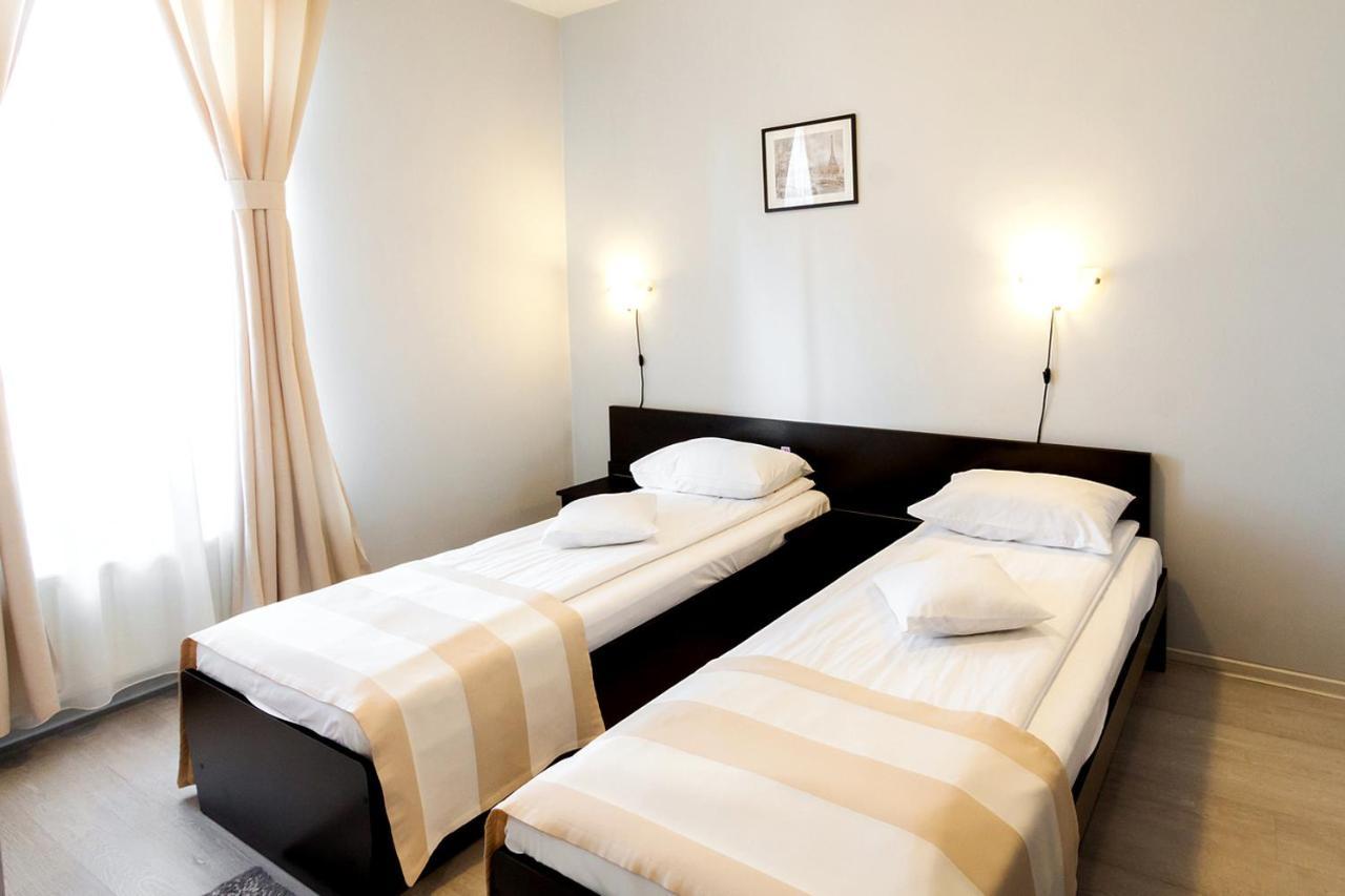 Astoria Hotel & Restaurant Георгени Экстерьер фото